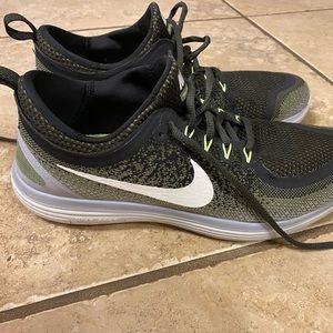 Nike Free Rn Distance (10.5)